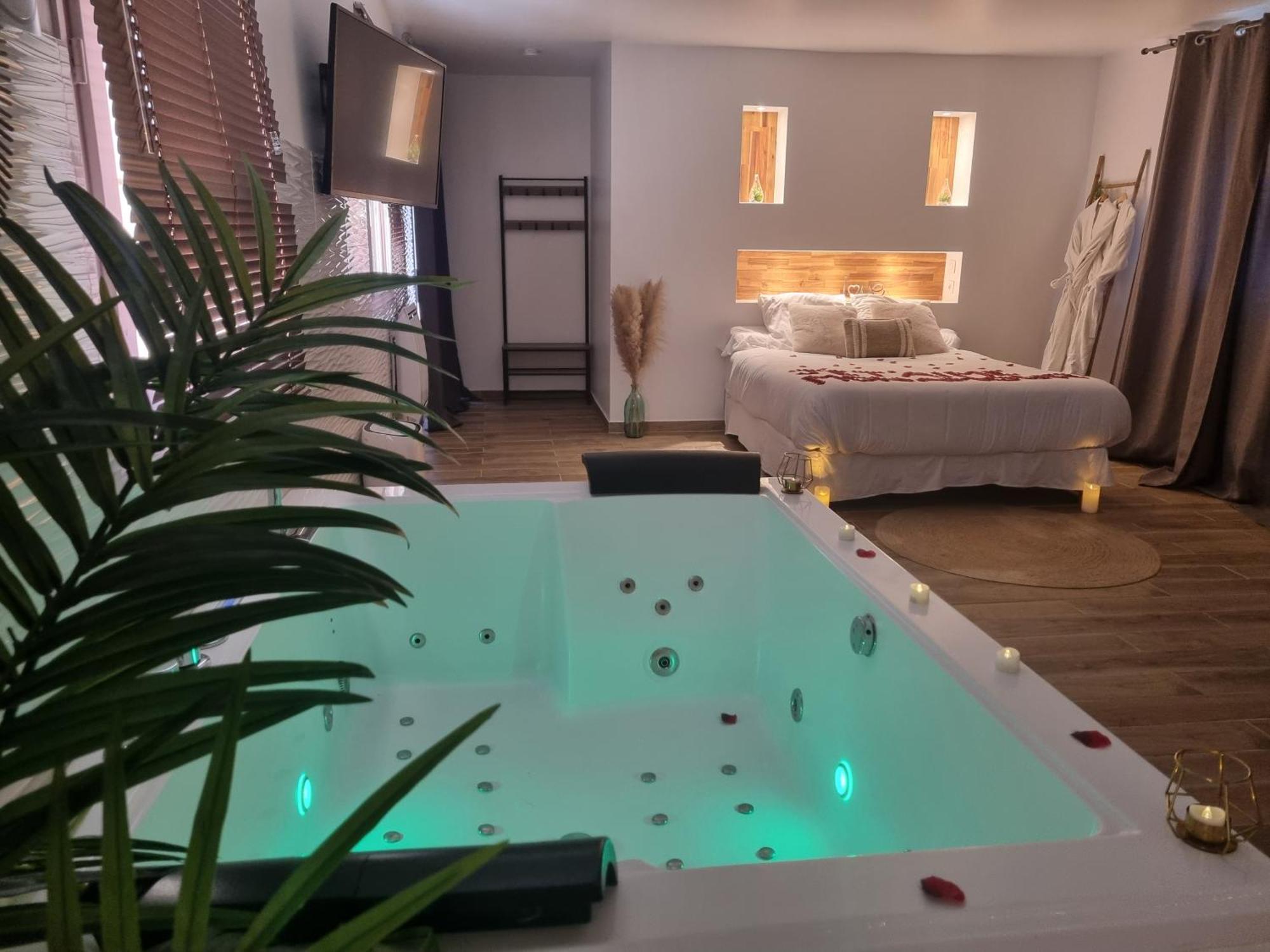 Loft De Luxe Jacuzzi Et Jardin Privatif 10 Minutes De Stade De France * Saint-Prix (Val d'Oise)