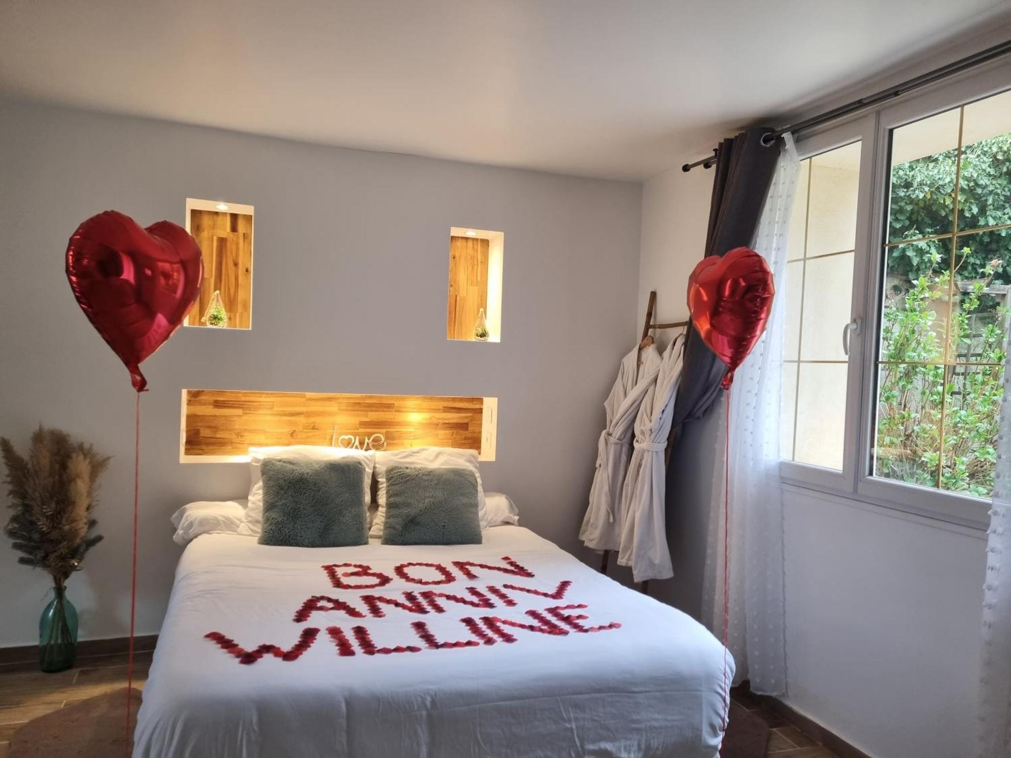 Casa de hóspedes Loft De Luxe Jacuzzi Et Jardin Privatif 10 Minutes De Stade De France *