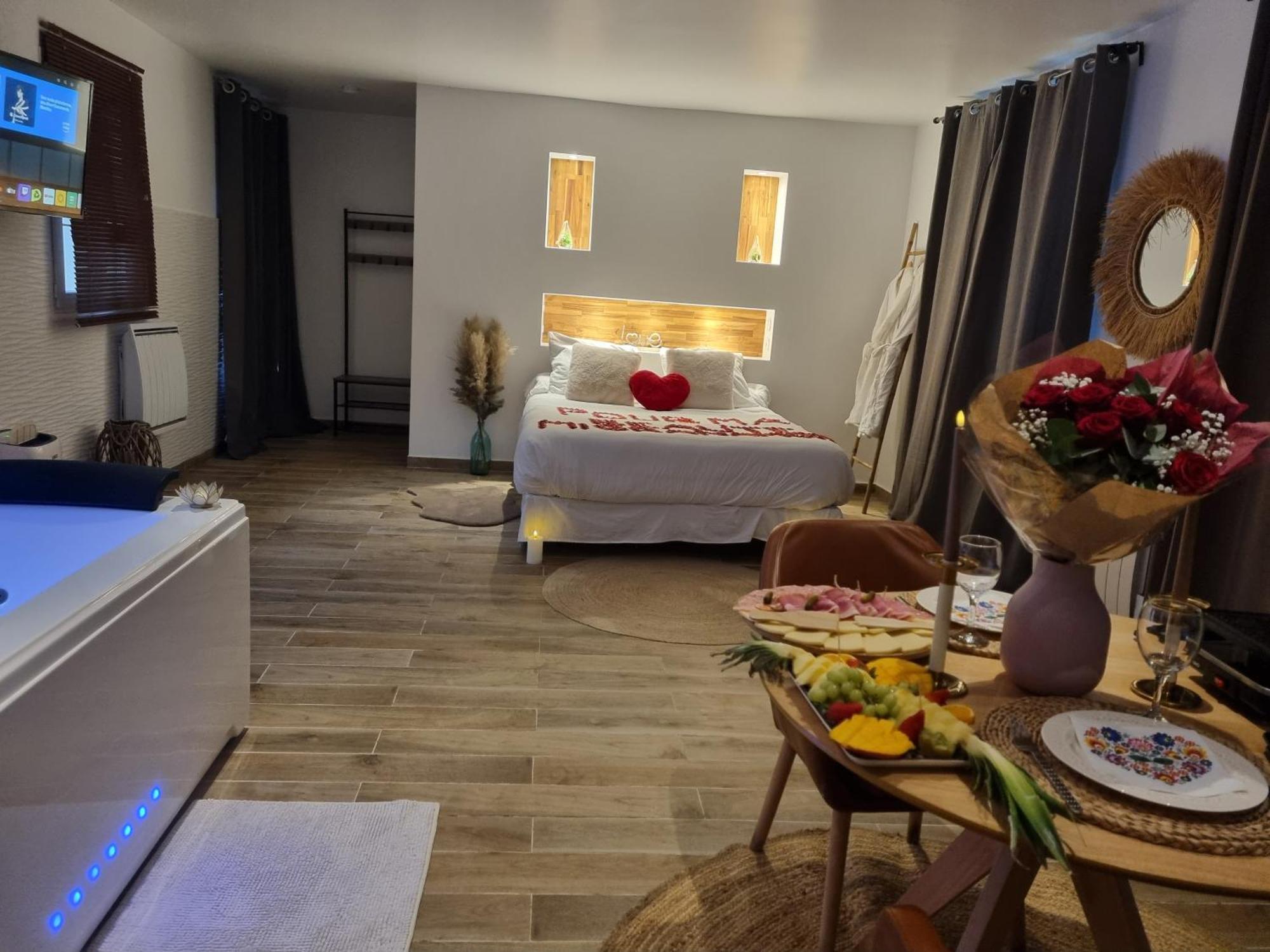 Casa de hóspedes Loft De Luxe Jacuzzi Et Jardin Privatif 10 Minutes De Stade De France